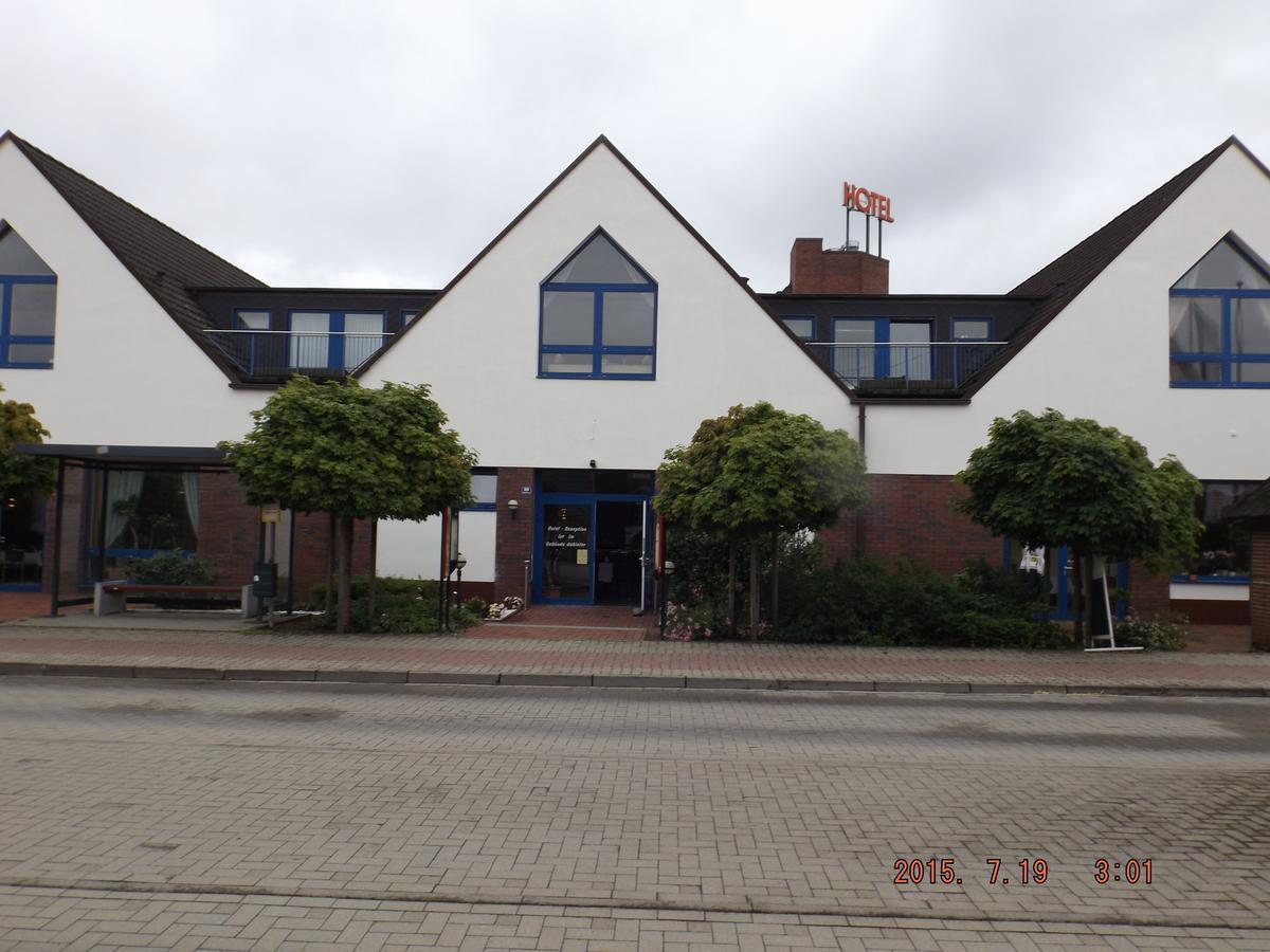 Hotel Ziegenkrug Schweriner Tor Pampow Exterior photo